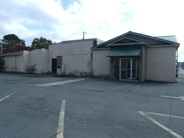 222 N Main St, Arab, AL 35016